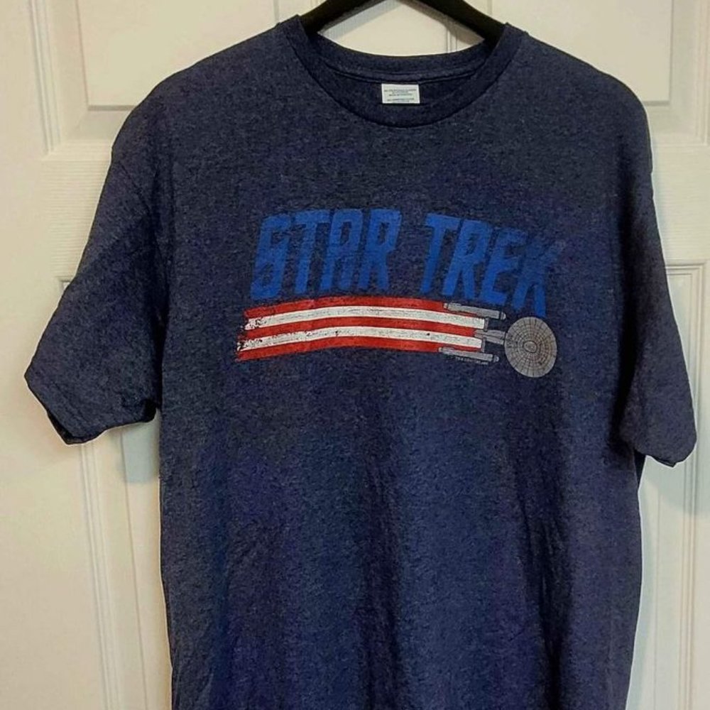 Star Trek Retro T-shirt. Size Large